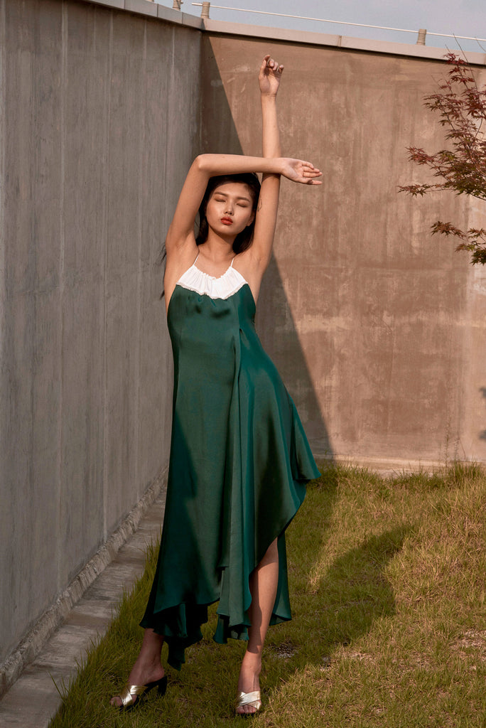 Tiana Matte Silk Satin Dress 2 / Forest Green/White Tiana Matte Silk Satin Dress 2 / Forest Green/White