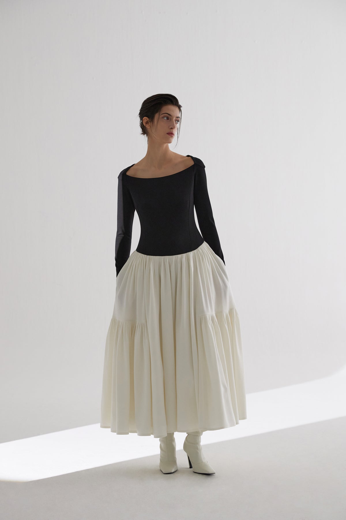 estrella maxi dress in black ESTRELLA DRESS 2 / Black/White