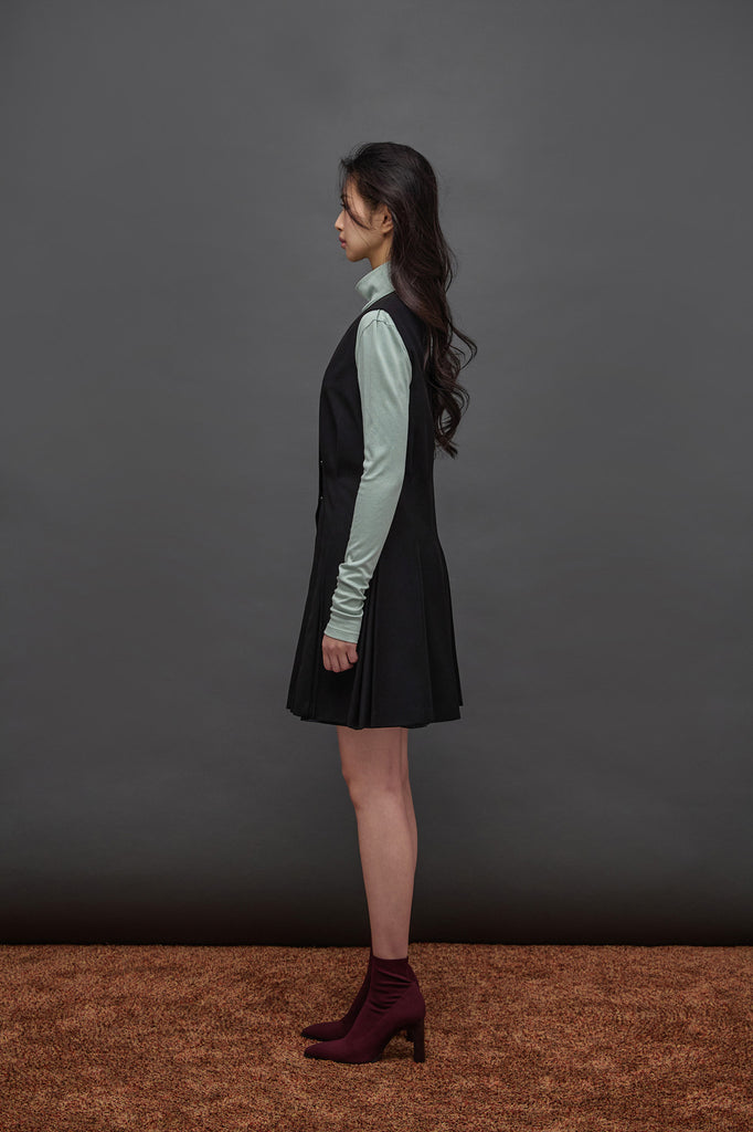 THEA 3 DIMENSIONAL PLEATED DRESS