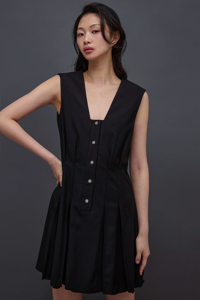 THEA 3 DIMENSIONAL PLEATED DRESS